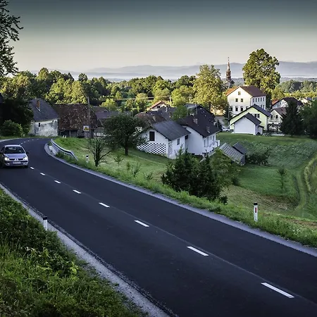 Family House Kalska Domacija *